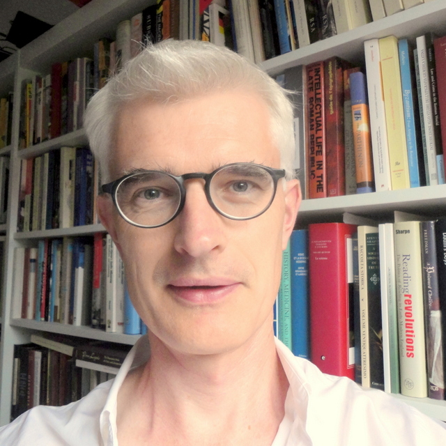 Стеньхаус, выстрел в голову